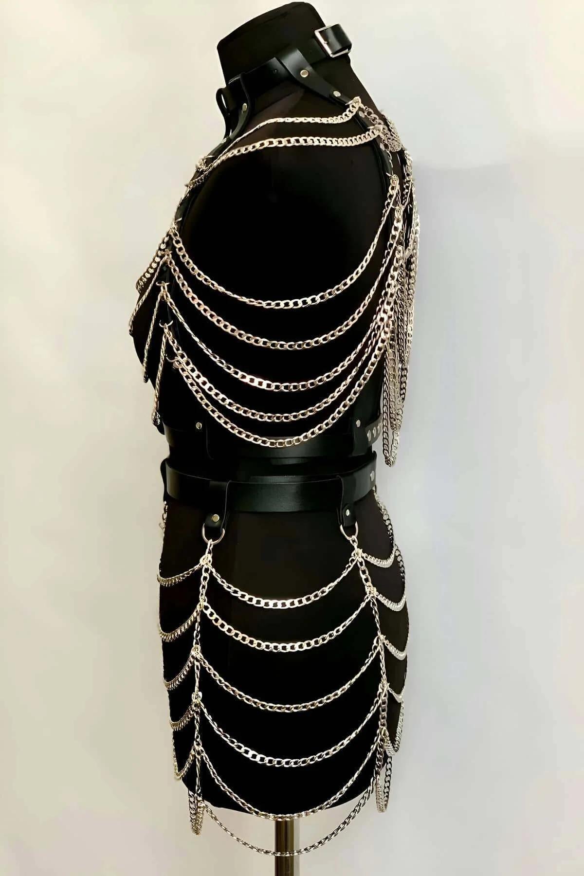 zincirli crop ve etek harness takım komple set, balık ağı bodysuit üzeri festival kombinasyonu