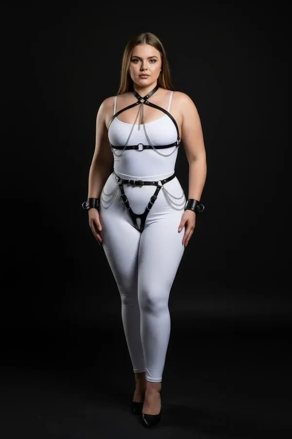 büyük beden siyah vegan deri harness takım gümüş zincir ve jartiyer detaylı 4 parça set