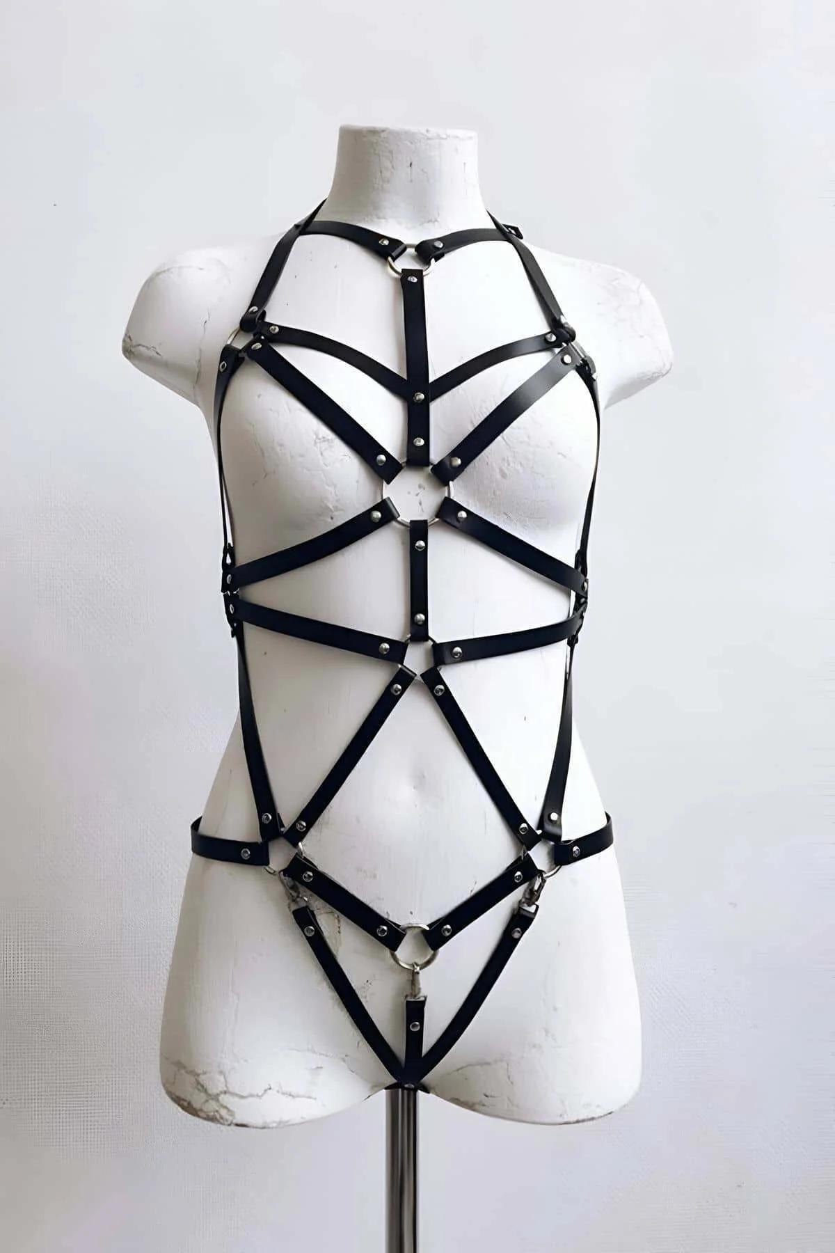 Full body harness bel hizasında çıkarılabilir gümüş zincir ve karabina klipsleri