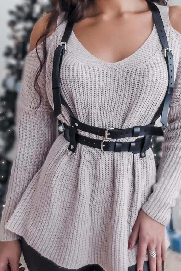 siyah suni deri body harness kemer gümüş tokalı omuz ve çift bel bandı kazak üstü
