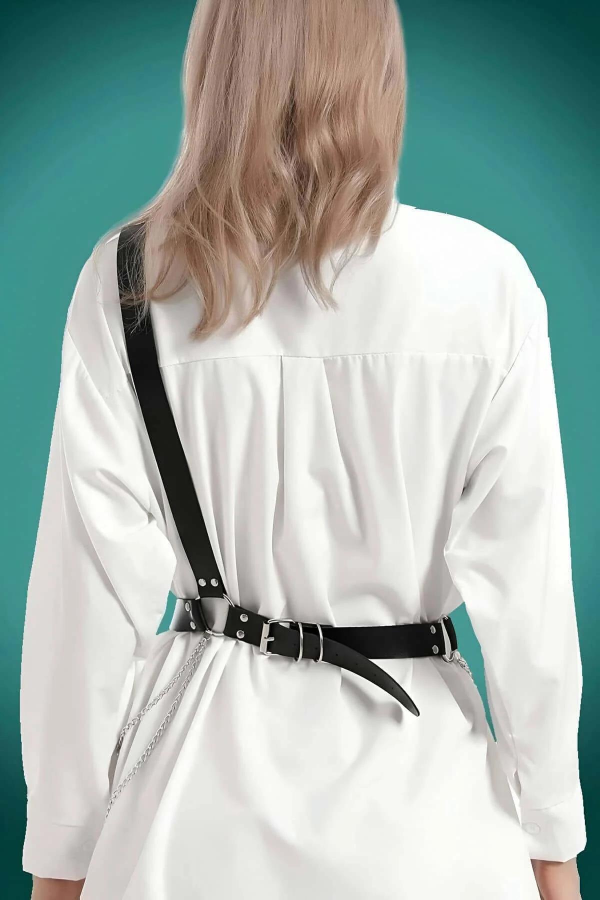 siyah PU harness kemer bel bandı gümüş O-halka ve D-halka detayı