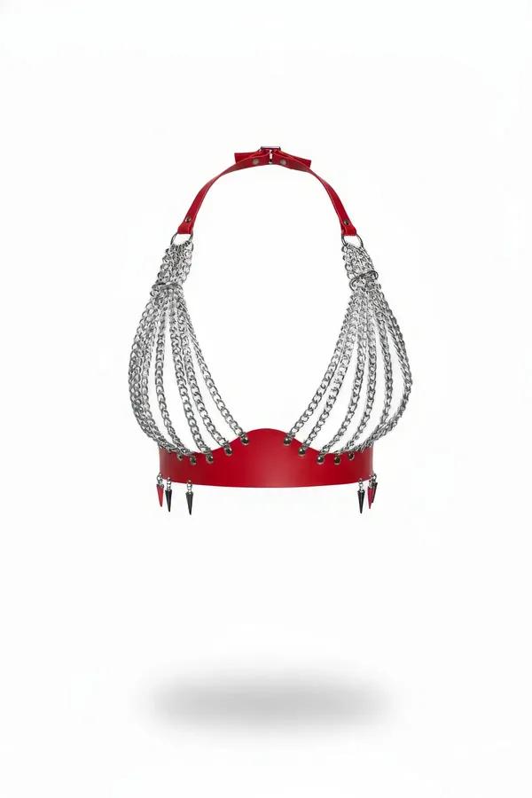 Kırmızı suni deri göğüs harness yedi sıra gümüş zincir ve konik sarkıt detaylı bralet