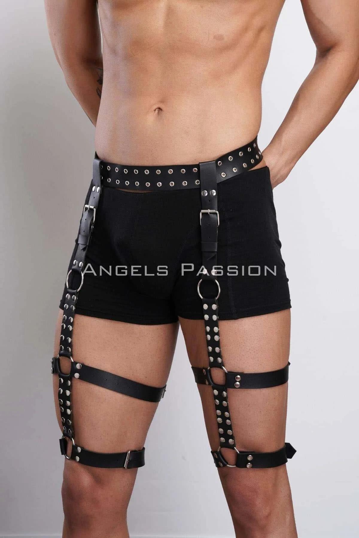 Erkek fantazi jartiyer harness siyah, uyluk kayışları ve perçin sırası yan açı