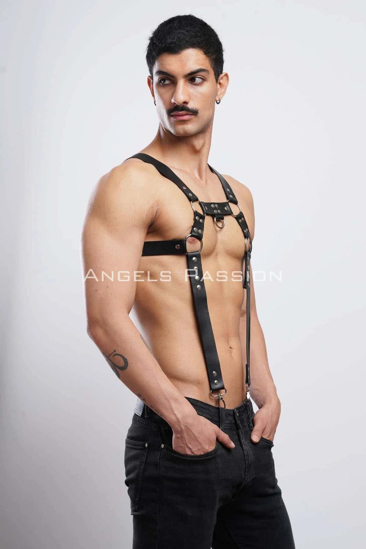 siyah harness alt D-ring kanca pantolon bağlantısı detay görünümü