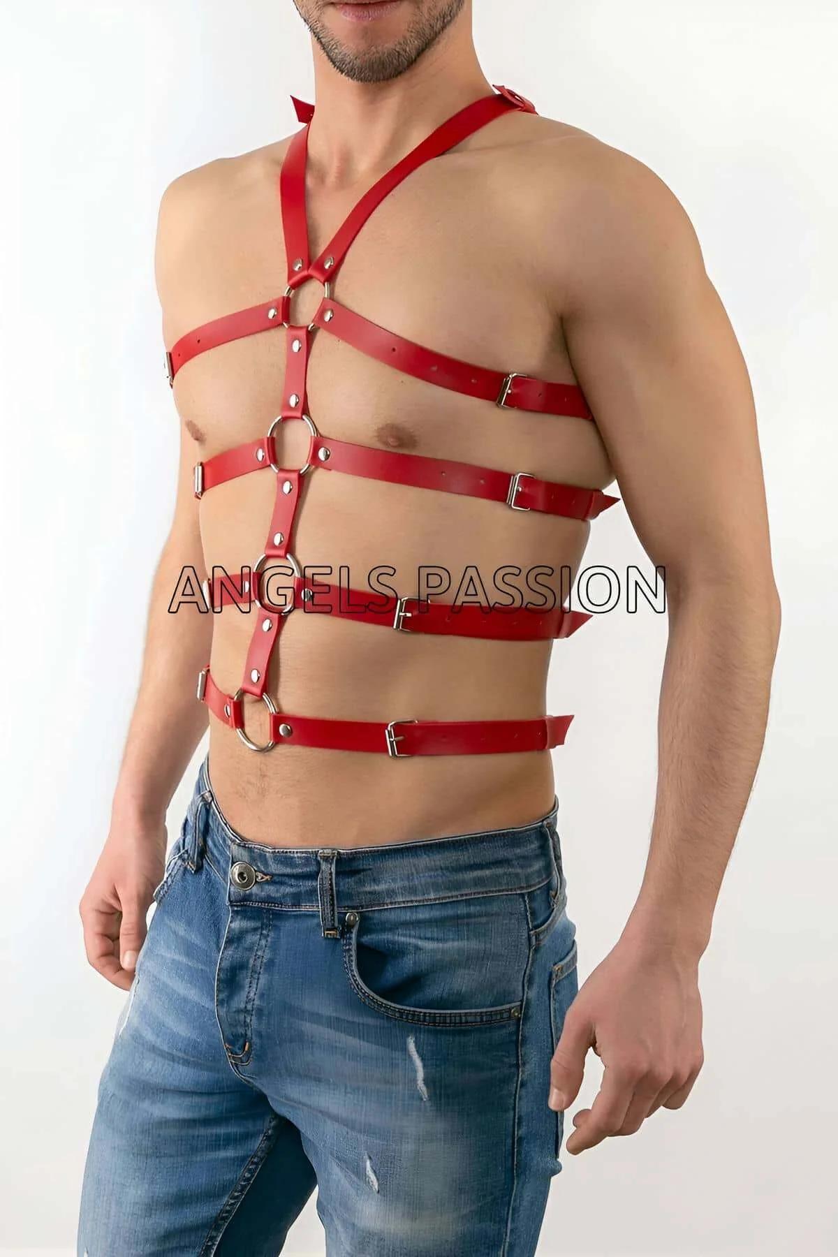 kırmızı erkek göğüs harness V şekilli omuz bandı ön görünüm