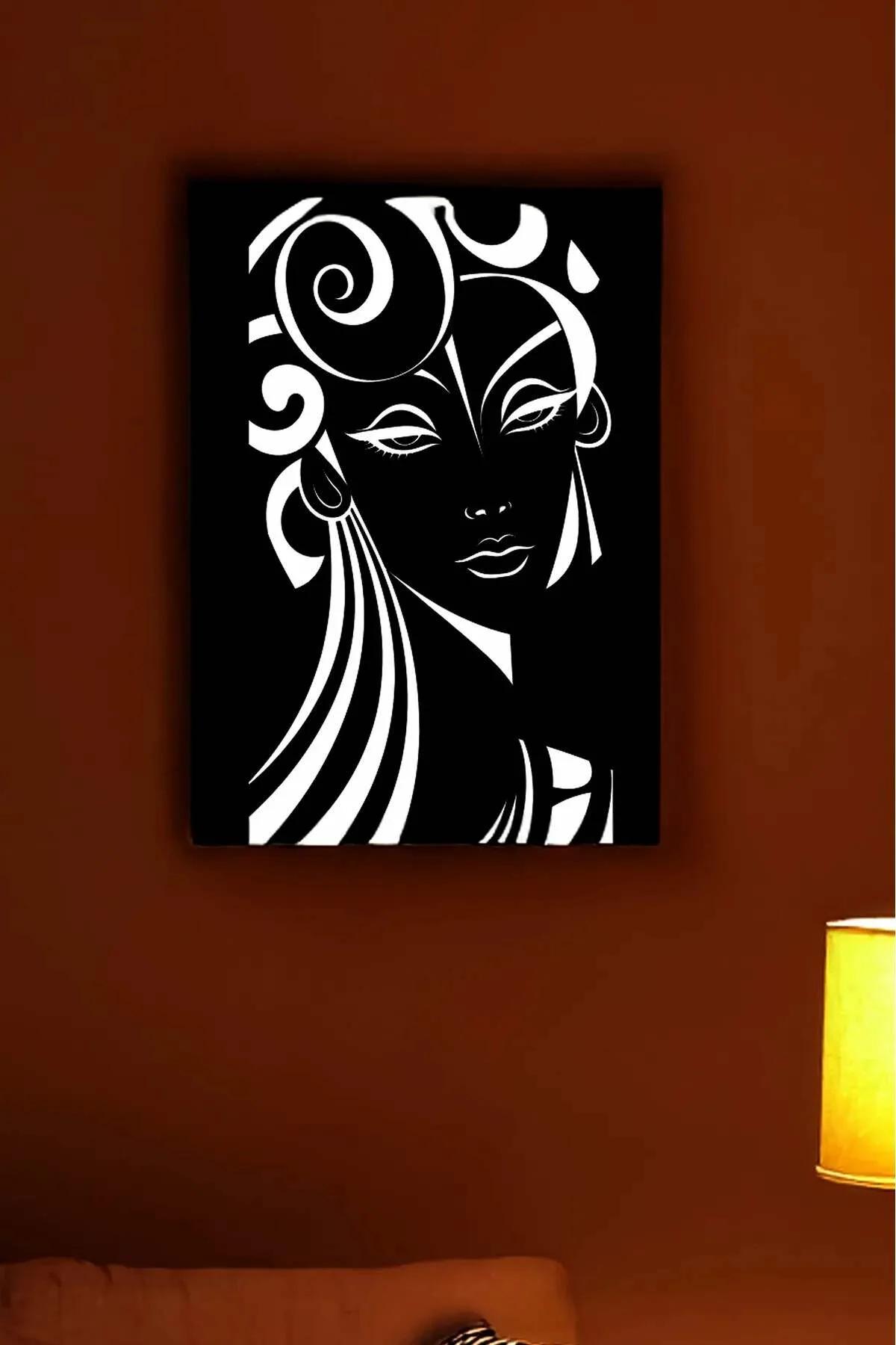 siyah beyaz stilize kadın figürü reflektörlü modern tablo MDF lazer kesim 50x70 cm duvar dekor