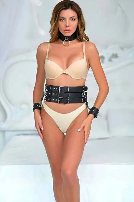 siyah vegan deri 4 bantlı korse gümüş tokalı harness takımı bilek kelepçesi ve boyun tasması seti