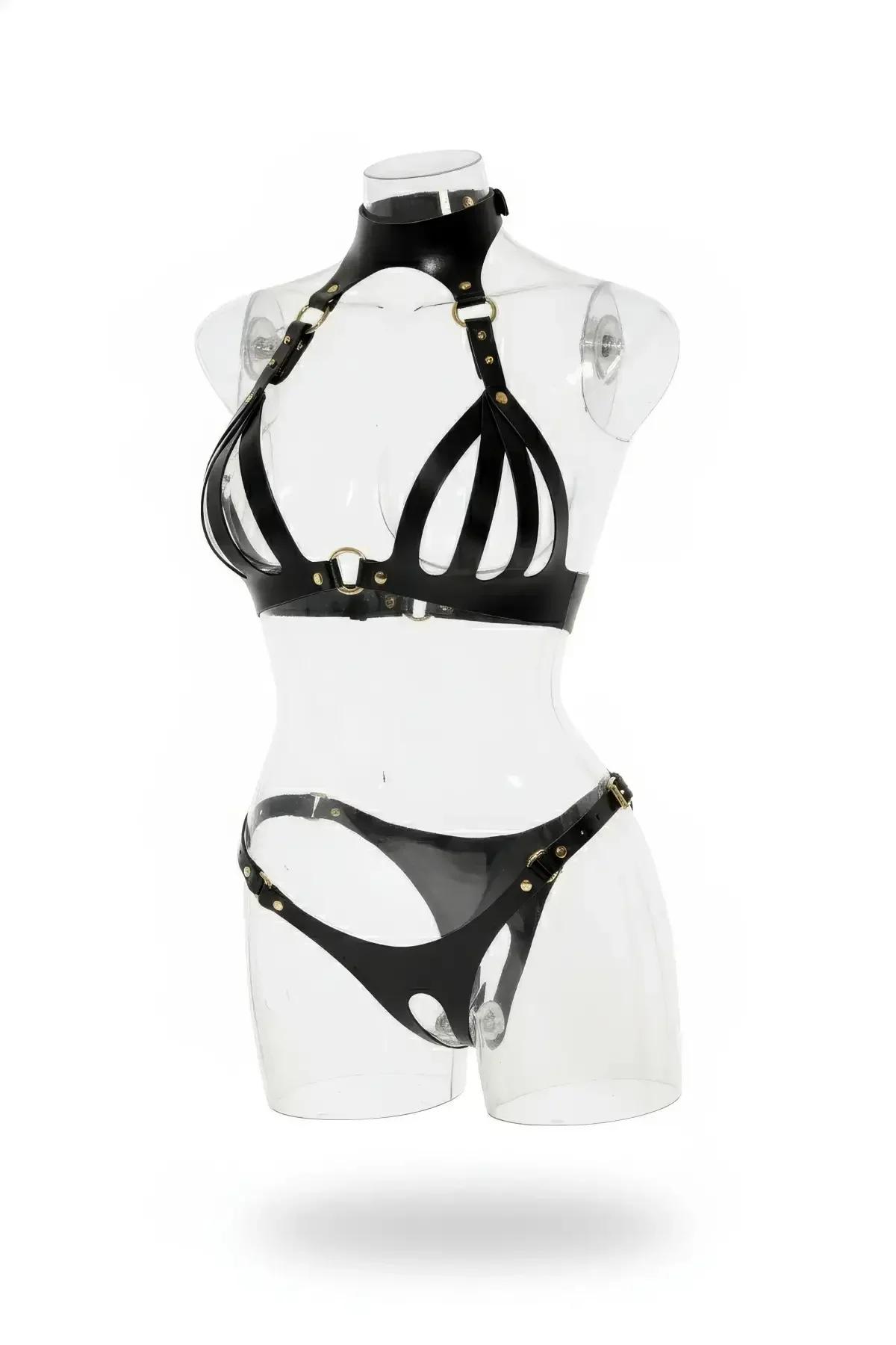 Siyah suni deri harness takım boyunluklu çok bantlı bralet ve bikini alt altın toka perçin detaylı 3 parça set