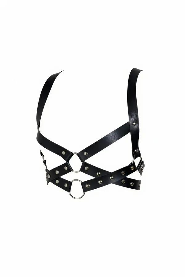 Zımba detaylı siyah vegan deri vücut harness gümüş O-ring ve çapraz bant yapısı