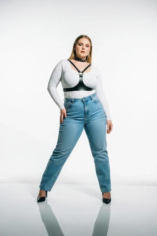 büyük beden siyah zımba detaylı vegan deri harness choker ve O-ring tokası ile vücut aksesuarı