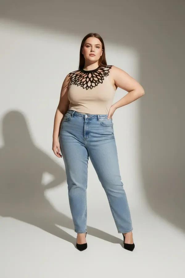 Lazer kesim siyah choker büyük beden geometrik yaprak motifli PU dekolteli aksesuar