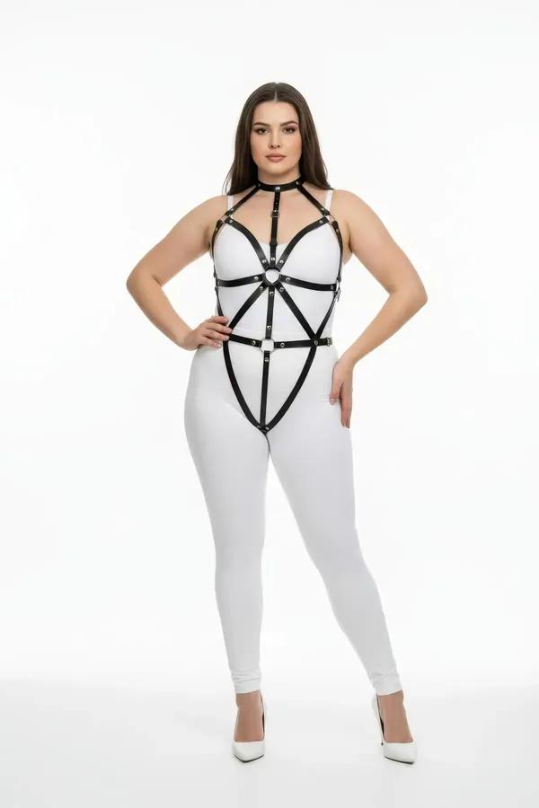 büyük beden siyah vegan deri harness takım geometrik kayış ve gümüş O-halka detaylı