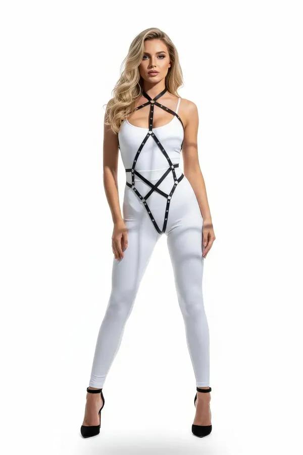 Siyah vegan deri body harness çapraz tokalı gümüş metal toka detaylı tam vücut geometrik tasarım