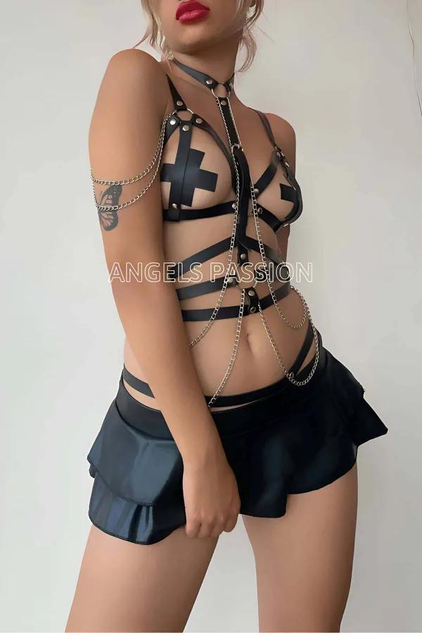 siyah suni deri korse harness takımı gümüş zincir ve perçin detaylı, harness üst ve mini etek set