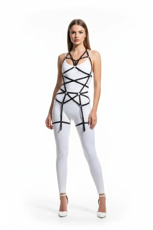siyah vegan deri body harness çoklu strap geometrik çapraz bantlar gümüş O-ring kadın üstünde
