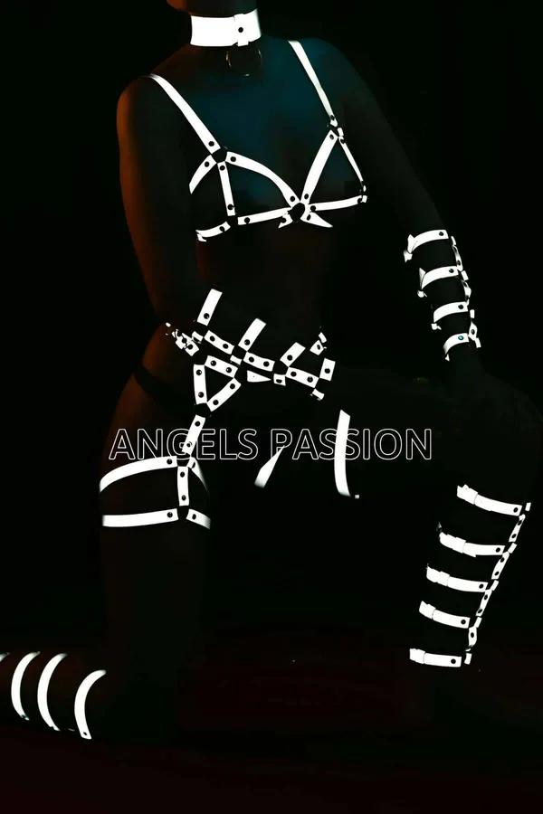 Karanlıkta parlayan reflektörlü full body harness set beyaz gümüş bantlı 6 parça göğüs bel kol bacak