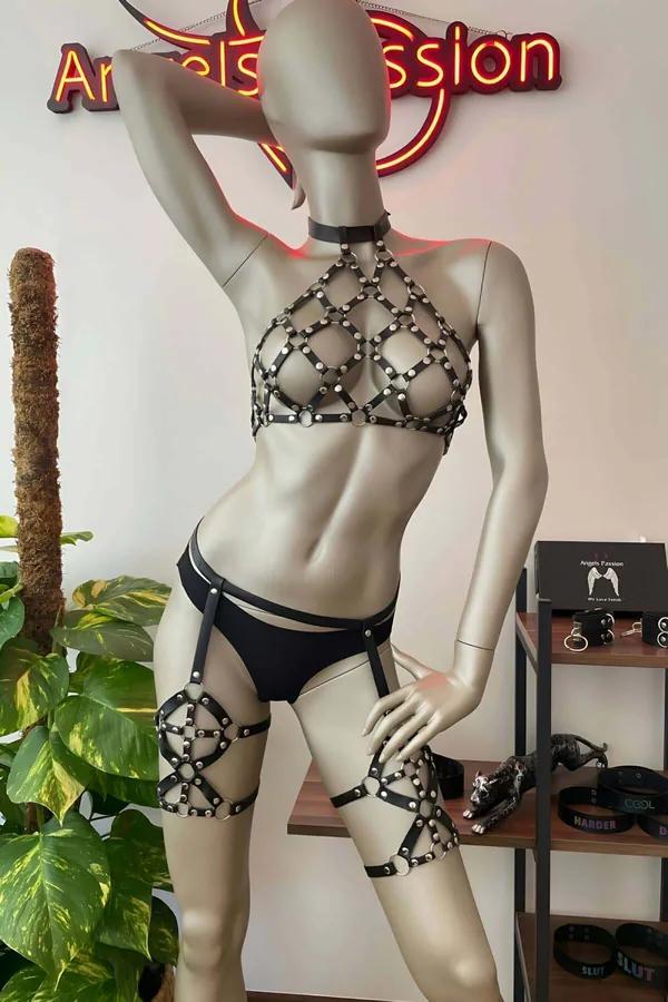 siyah suni deri kafes jartiyer harness takım gümüş perçinli sütyen uyluk harness manken