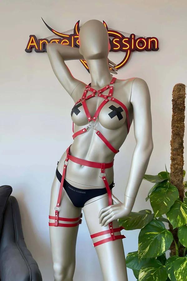 kırmızı vegan deri jartiyer harness takım gümüş O-ring ve metal perçinli 3 parça set