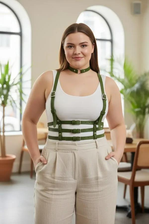 haki vegan deri büyük beden harness çoklu gümüş tokalı bel bandı ve boyun choker aksesuarı