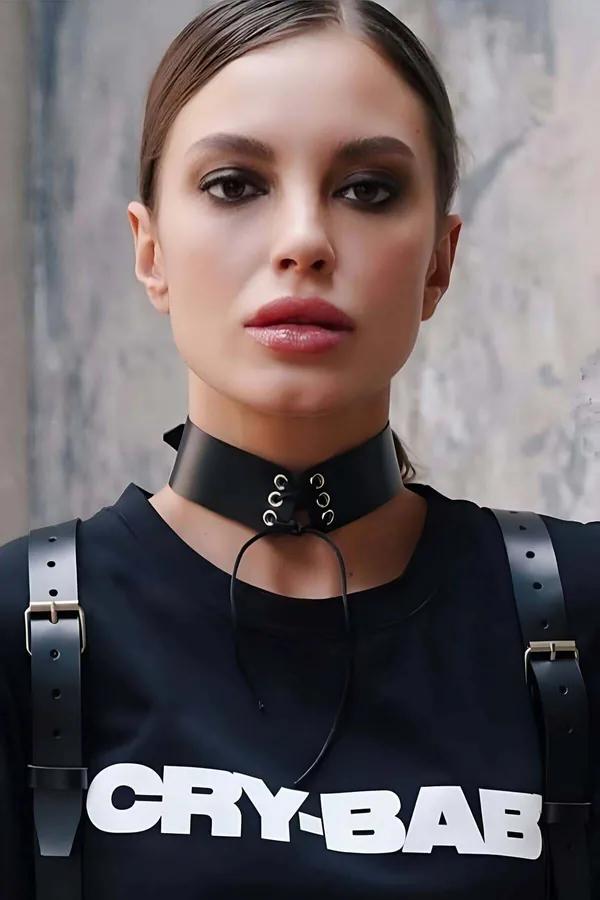 siyah vegan deri choker tasma ip bağlamalı gümüş halkalı geniş bant boyunluk