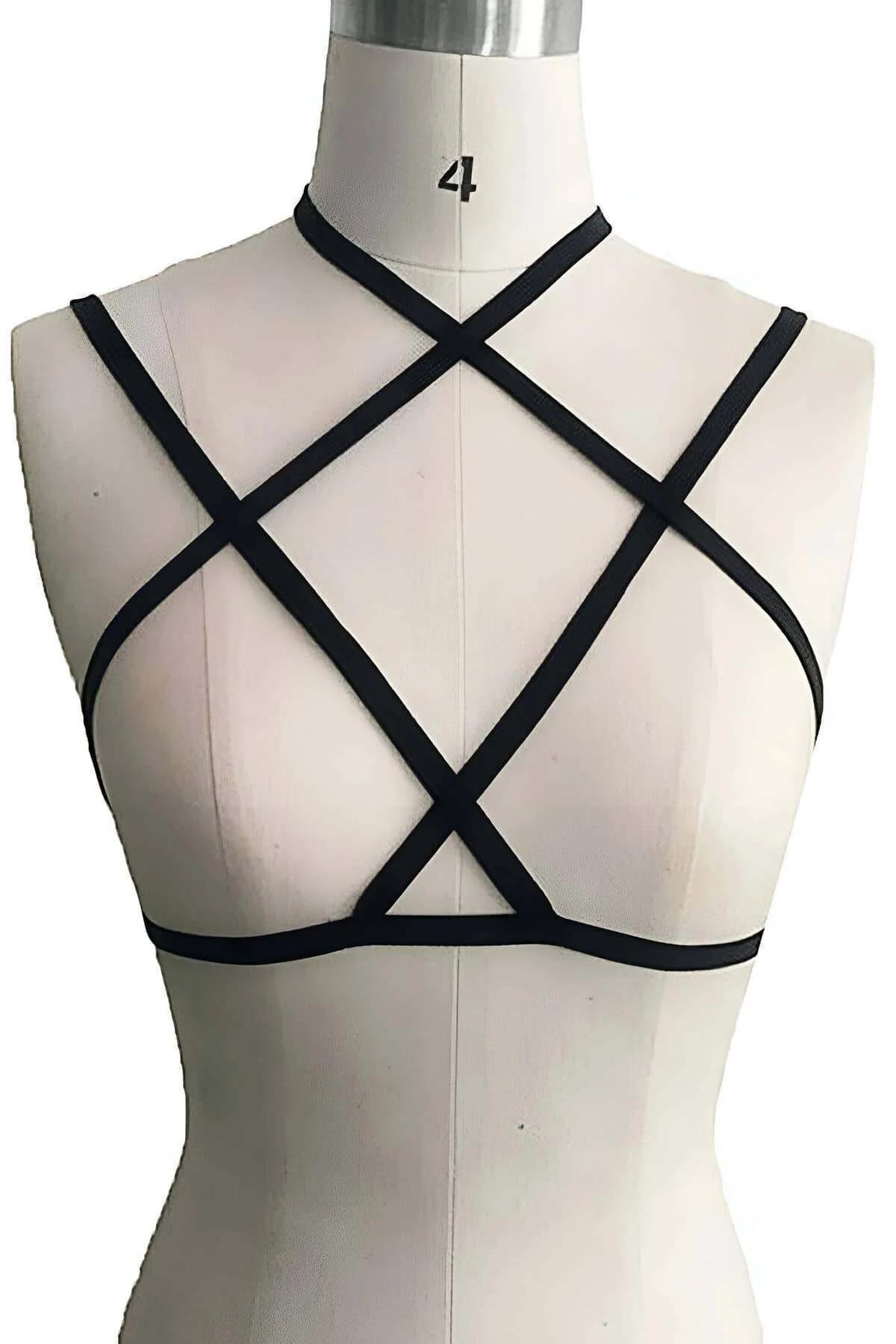 siyah lastik göğüs harness çapraz X bantlı geometrik tasarım manken üzerinde
