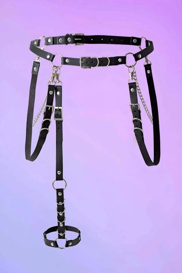 Siyah vegan deri ayarlanabilir kemer gümüş metal O-halkalar ve zincir detayı bacak garter seti