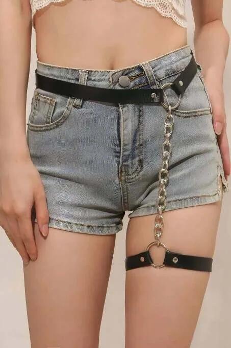 siyah mat vegan deri zincirli jartiyer harness bel kemeri ve uyluk bandı gümüş O-ring takımı