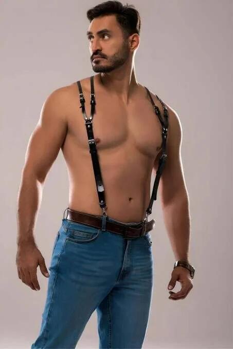 Erkek siyah vegan deri omuz harness gümüş metal toka detaylı çift askı ve göğüs O-halka