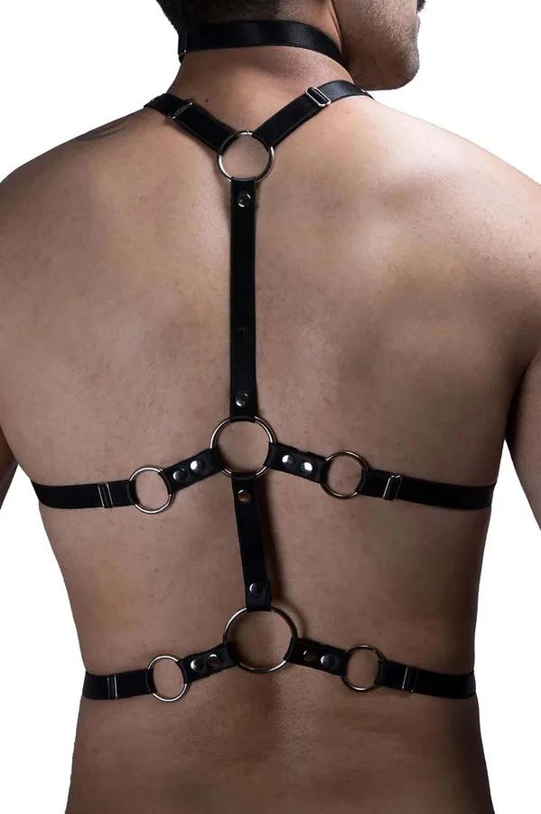 Siyah lastik çapraz örgü erkek göğüs harness altın zincir boyunluk ve gümüş O-halka donanımlı