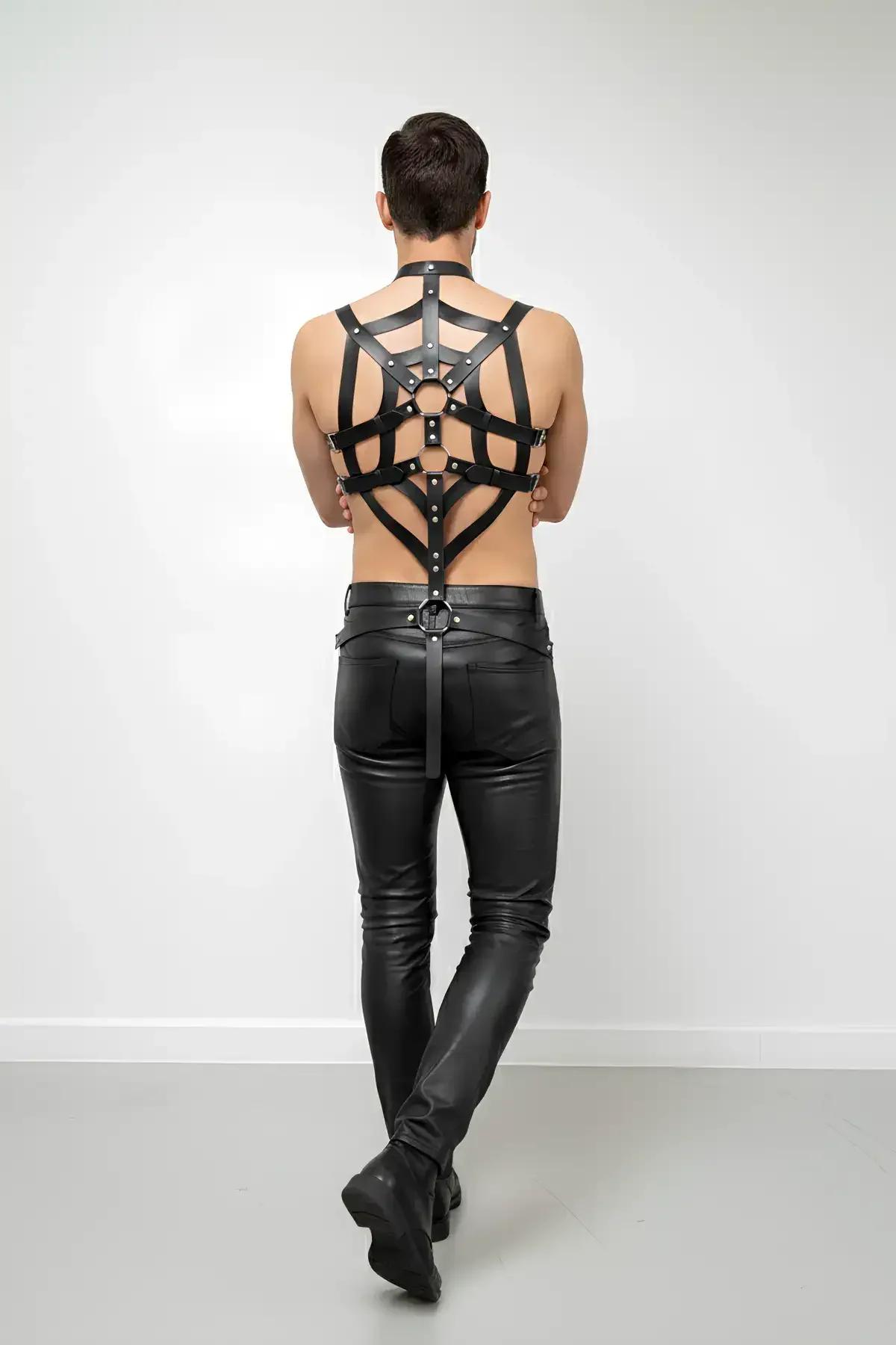erkek örümcek harness siyah vegan deri geometrik ağ sırt ve O-ring bel detayı